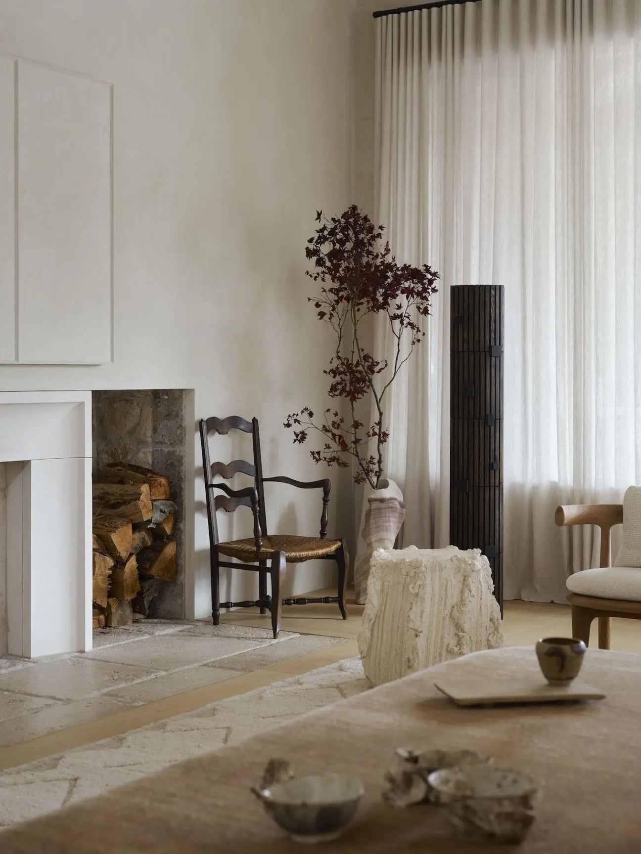 Ripplefold Drapery vs. Memory-Trained Drapery: What’s the Real Difference? (And Which Is Better?)